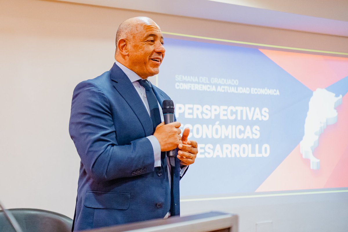 MEconSalta's tweet photo. Participamos en Catamarca de la conferencia “Perspectivas macroeconómicas y ejes para el desarrollo regional y nacional”.
Expusimos sobre desarrollo regional, infraestructura estratégica y crecimiento productivo en el marco de la Semana del Graduado 2026.
@rdibashur
@cpcecat https://t.co/eiJgYbHUaV