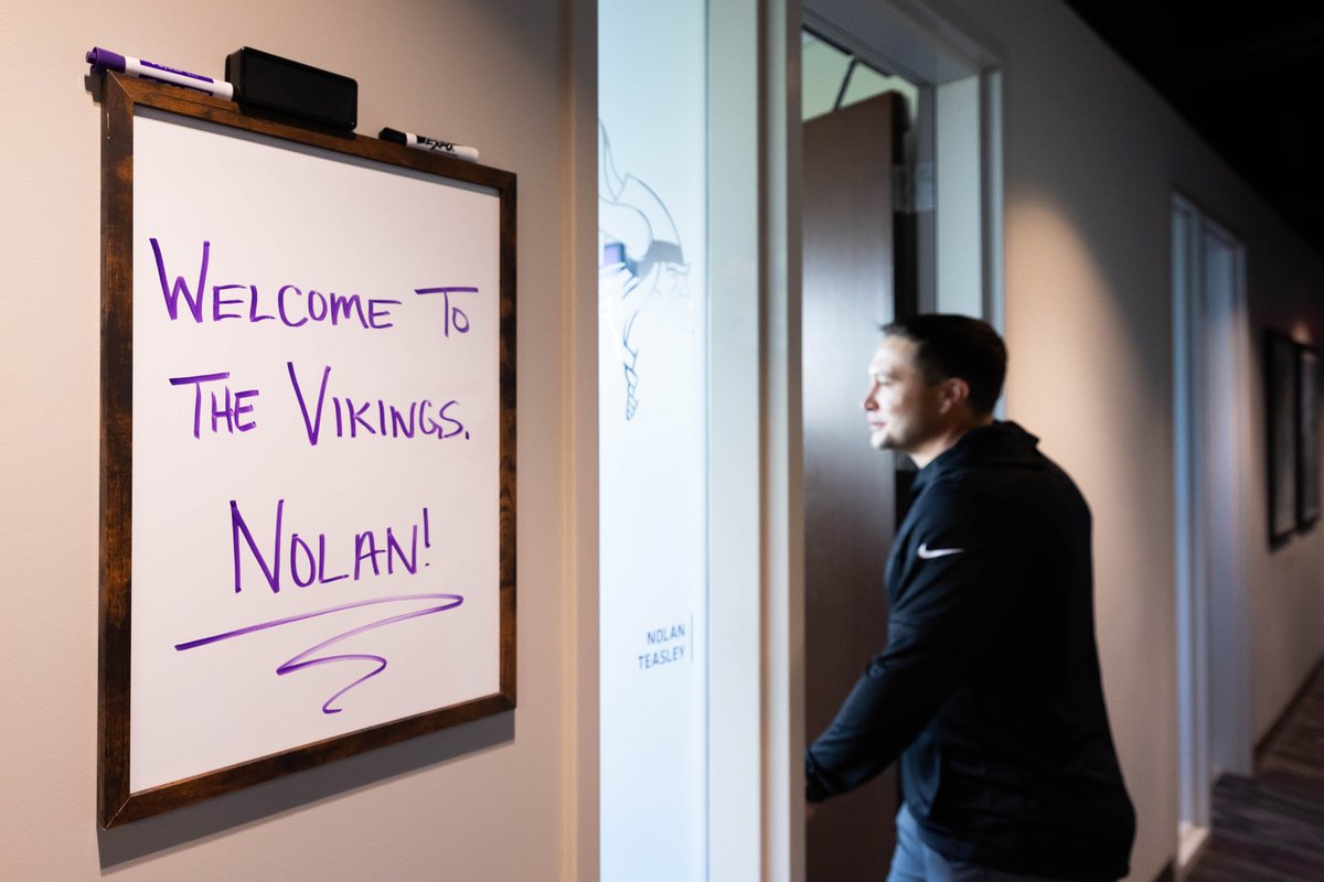 Vikings tweet picture
