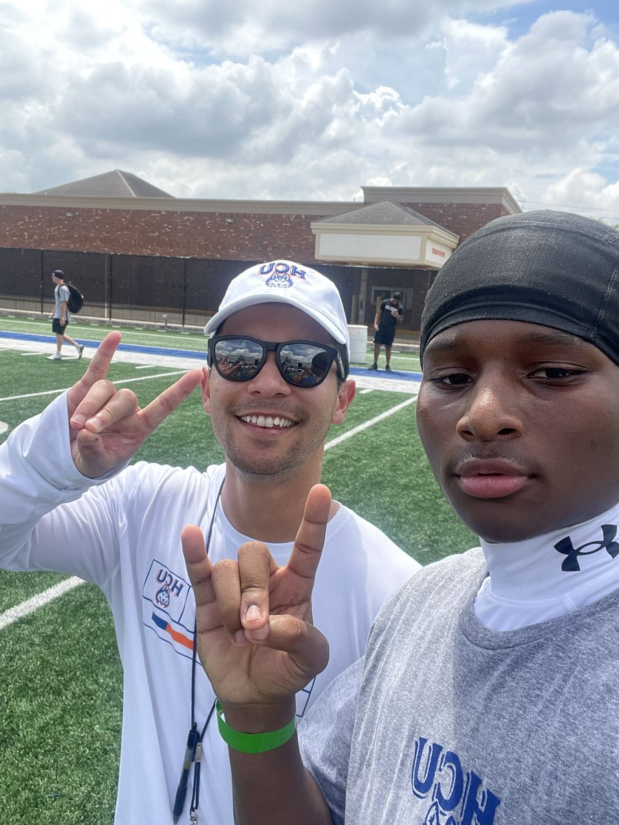 Keyunbenn's tweet photo. Had a great time at the @HCUFootball Camp thank you @CoachFujiwara and @CoachKSigler for the work Today looking Forward to being back on campus !! @justin3kay @Coach_Swensen @Coach_Cotton713 @ROADS2GREATNESS https://t.co/8MCT7RiEXN