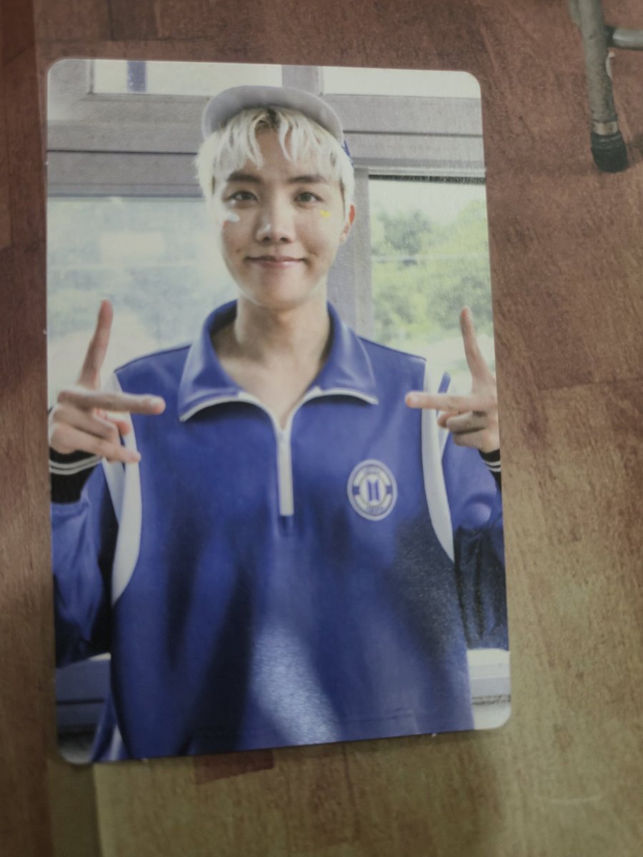 BTSArmyIndiaot7's tweet photo. @RjsMamaMia @bbspazz Thank you so much @bbspazz and @RjsMamaMia 😭💜 today is my birthday and i have received Ot7 "BTS Special 8 Photo-Folio" 😭... This is the best gift ever someone can receive on their birthday.. @RjsMamaMia thank you for sending this... @bbspazz Thank you so so much the ga.. 🥹😍 https://t.co/IeUne05OZj