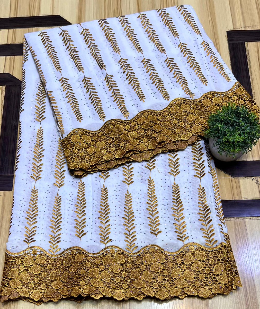 Delightfulgall1's tweet photo. LATEST ARRIVAL COTTON LACE AVAILABLE AT ₦38,000 https://t.co/xtFdYUMn6z