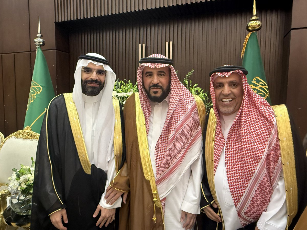 fahad_alkulaib's tweet photo. سعدت هذه الليلة المبهجة بمشاركة أسرة #القاسم فرحتهم وتلبية دعوتهم  بزواج ابنهم  الشاب  #محمد_بن_فهد_بن_محمد_القاسم على كريمة #عبدالعزيز_بن_فهد_بن_محمد_بن_تميم ,وذلك في قاعة الفريدة للاحتفالات - بمدينة الرياض في هذه الليلة من يوم الأربعاء 17 ذو الحجة   
- بارك الله لهما وبارك عليهما وجمع بينهما بخير ورزقهما الذرية الصالحة- #الزلفي