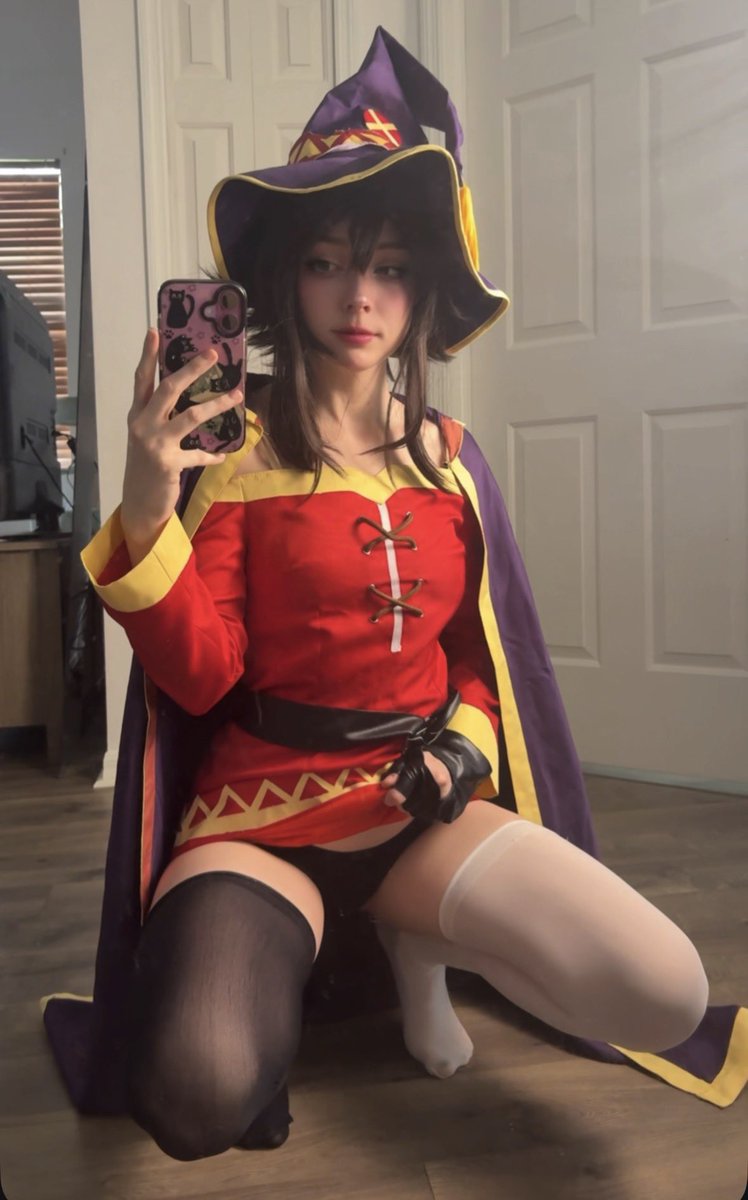 lolyomie's tweet photo. lore accurate https://t.co/zwevUJvqeP