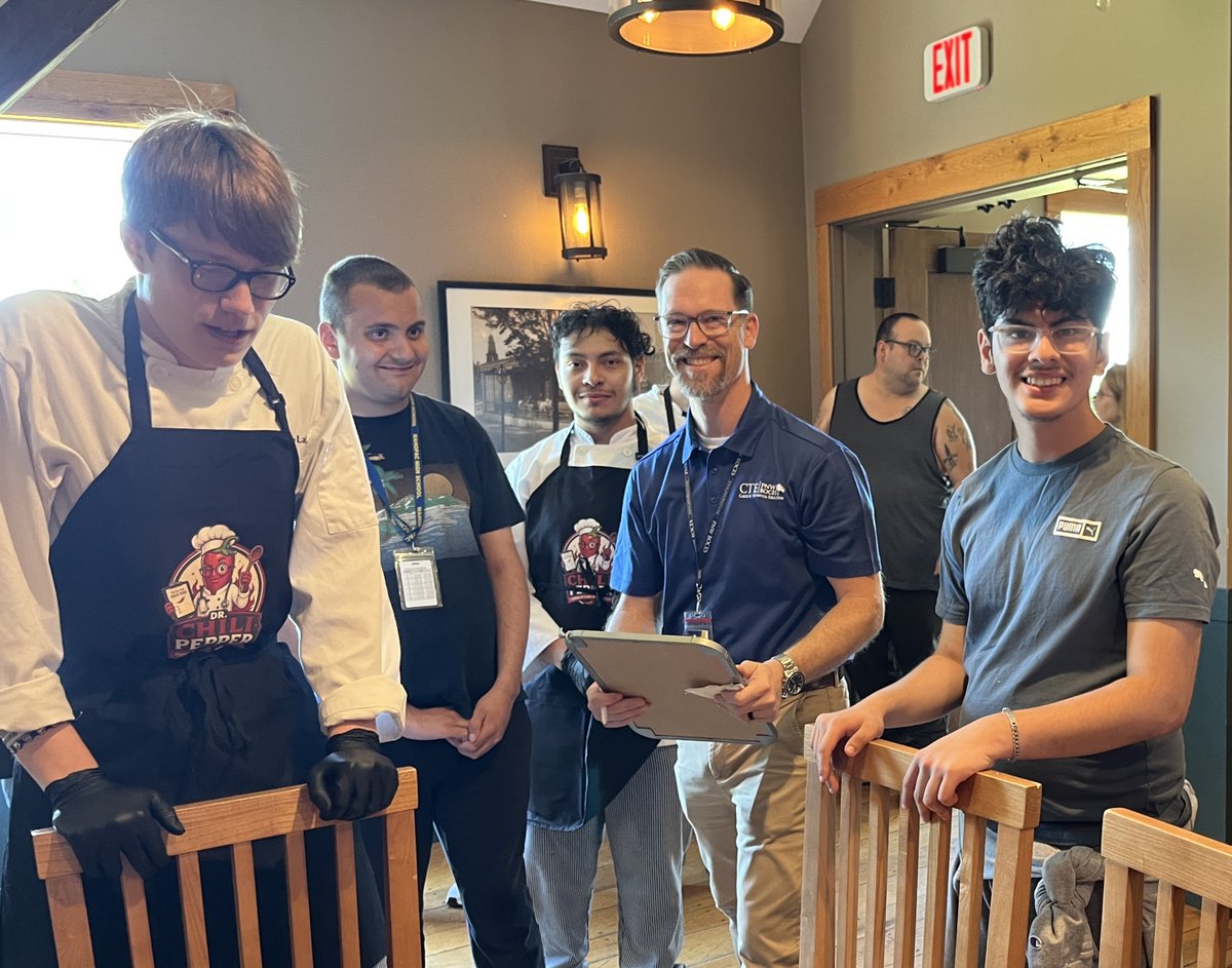 pnwboces's tweet photo. Things heated up at Tilly Foster Farm on June 3, when Maria Rosselli’s PNW BOCES Culinary students hosted a chili cook-off! Four teams—Dr. Chili Peppers, Hot Spice, Pepper Squad, and Ring of Fire, each led by a BOCES administrator —cooked their hearts out and produced incredible beef, chicken, veggie, and pork renditions, along with fire corn bread. Judges were hard pressed to pick a winner among such savory samplings. “I am so proud of my students who worked for weeks on perfecting these recipes and were so excited to compete,” said Rosselli. Animal Care teacher Cat Ludwiczak led a culinary and animal-facts trivia quiz after the cook-off. #pnwboces #wecandothat