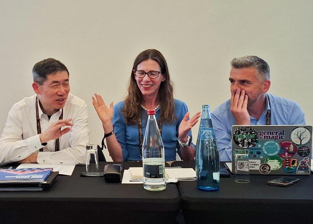 f_pickup's tweet photo. Proud to launch the @UNDP Blockchain Advisory Group w/@HaoliangXu at @proofoftalk! @UNDP_AltFinLab

Trust, ID, financial inclusion, sustainability &amp; skills—this is about where blockchain can drive real devt impact.🙏for a rich discussion. Let's carry this momentum fwd together!🤝 https://t.co/B7WmvQJoYr