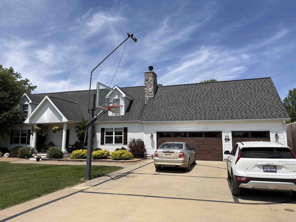 GreenEarth_Pro's tweet photo. A radon test is being conducted at this location  - Matt W. checked in near 36th Ave Paw Paw, MI https://t.co/JiP5XijH3B https://t.co/w5V6hATkEA