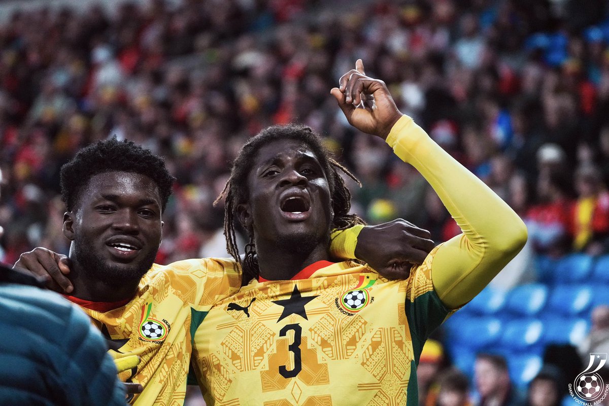 GhanaBlackstars's tweet photo. ❤️ A moment of gratitude from Caleb Yirenkyi after his first goal for Ghana ☝🏾🇬🇭

#BlackStars https://t.co/mEIsR1Vdzu