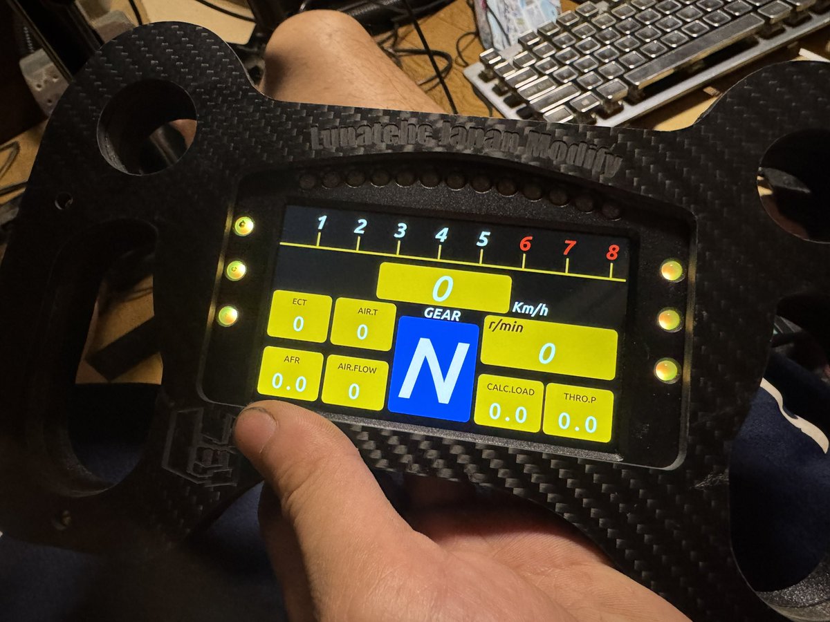 YETDS_DEV's tweet photo. ISFのステアリングビルドインメーターのハッキング
僕も同じタイミングですがこのような感じになりました
メーターは自作する時代になりましたね… https://t.co/XTBP3RvTek