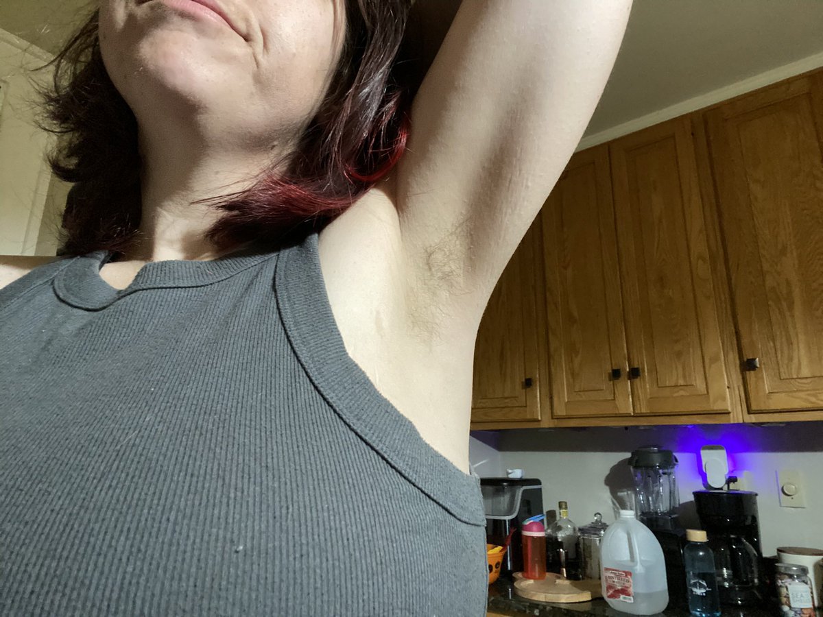 GothBitchKylie's tweet photo. if you think that a woman having armpit hair is disgusting, i suggest you remove yourself from my vicinity before i stuff your fucking face straight into mine. https://t.co/6YW8NFSSNY