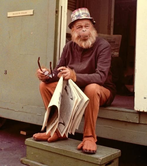 LODaveWade's tweet photo. Starting your morning, pre-Internet... https://t.co/ASkjUHVOiW
