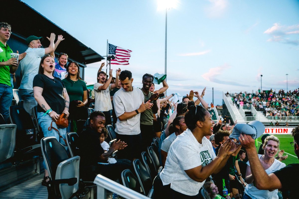 LEXSCwomen's tweet photo. So thankful for the best fans! Y’all showed out Saturday🫶 https://t.co/s8wIrE7hV1