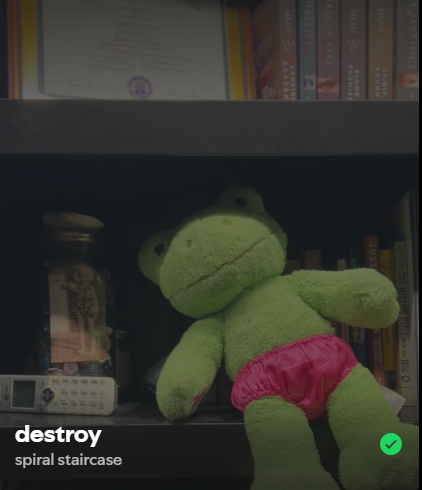 SenMoonss's tweet photo. What the fuck https://t.co/4VQOWQzNV1