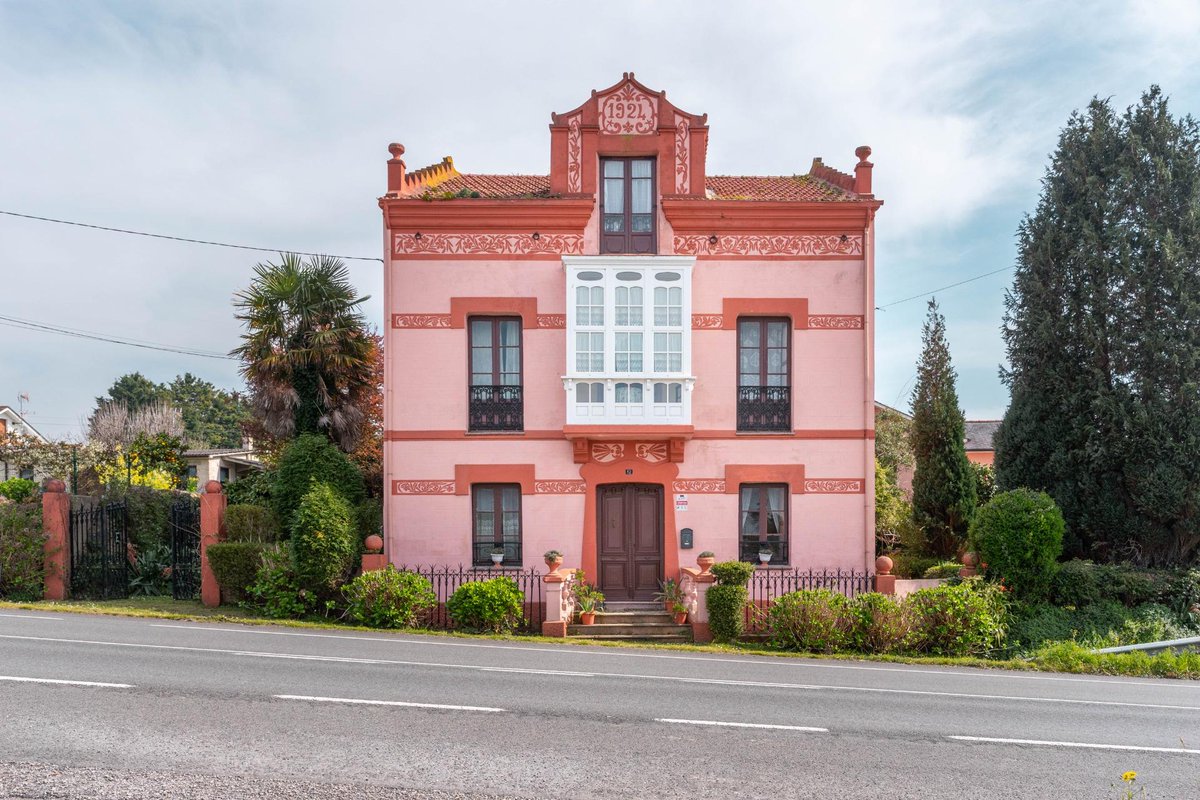TimurNegru's tweet photo. Someone is selling a 100-year-old mansion in northern Spain that has never left the family.

It's called El Moreno's house. Built in 1921 by a family from the generation of Spaniards who left for Cuba, made their fortunes, and came home to Asturias.

- 368m² (3,960 sq ft) across 3 floors
- hand-painted frescoes on the ceilings
- original modernist woodwork throughout
- floors attributed to Gaudí tile designs
- 1km from the Atlantic coast
- sits directly on the route of the Camino de Santiago

The Indianos were Spaniards who left for the Americas with nothing and came back rich enough to build mansions that would announce their success to the whole village. This is one of them.

It's asking €280k ($324k).

I'm a big fan of houses rich in history, especially for this price.

How much would something like this cost where you live?