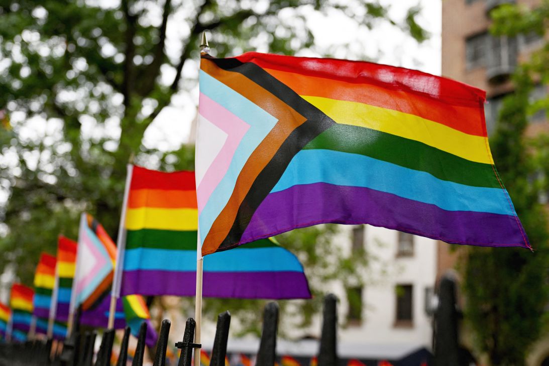 thesecondreo's tweet photo. [ BREAKING ]

Mick Mundy has reportedly donated $3 to the LGBTQ+ community 

“Only $3 cause I need the rest.” Mundy explains. https://t.co/bo5pJAgqMr