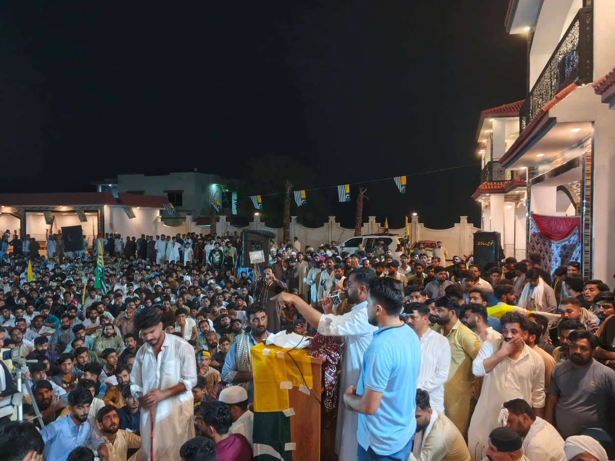 ahmad__bobak's tweet photo. برنالہ کے مقام پر بھی ہزاروں کشمیری جمع ہو گئے 
لانگ مارچ کی تیاریوں کا جائزہ https://t.co/hkzxoH0pMp