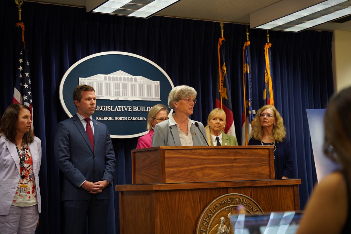 ReivesPress's tweet photo. Today, @NCHouseDems unveiled a slate of policies that would restore North Carolinians’ confidence in our judicial system and the separation of powers. Our courts should be held to the highest standard and your government should be transparent. #ncpol #ncga https://t.co/ySuDsFbf1O