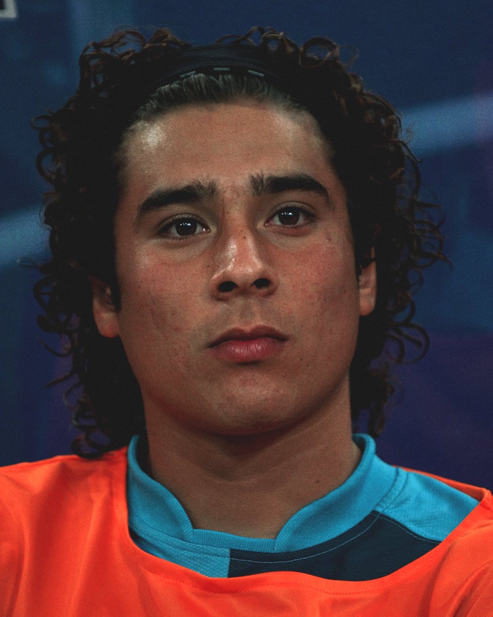 SI_FootballClub's tweet photo. Guillermo Ochoa (2006) https://t.co/wWH7BYwXWH