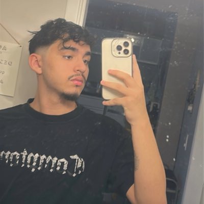 stylbru's tweet photo. #NovaFotoDePerfil https://t.co/Z16pgAh3ii