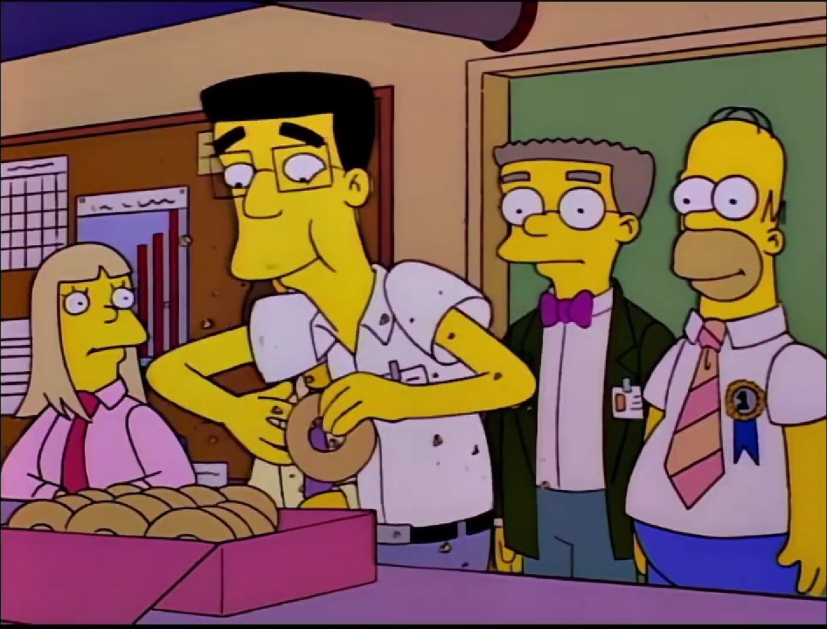 jetchubetcha07's tweet photo. Heartwarming episode: Homer makes new friend at power plant and shares donuts with him 💛💛 https://t.co/NDo1Ta01wf