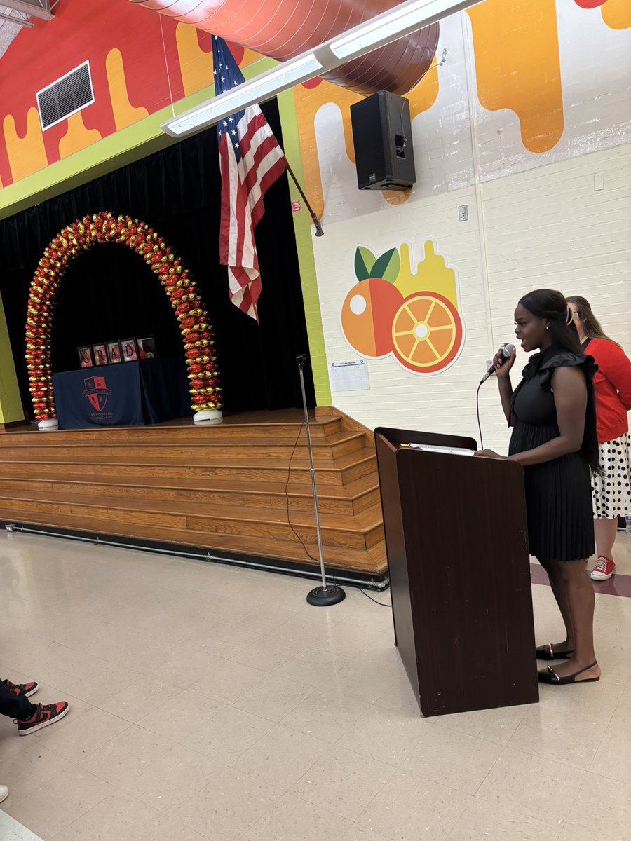 REDSTEM_Magnet's tweet photo. With Fifth Grade turning into middle schoolers this evening, Fourth Grade had their promotion ceremony this afternoon. In just one more academic days, they will be the top class at Red.
@REDSTEM_Magnet
#TeamRedSTEM
@HoustonISD https://t.co/od9DsW5Cef