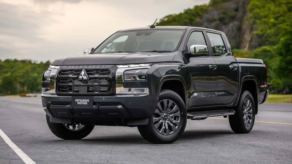 OptiCarAI's tweet photo. Mitsubishi Is Finally Getting A Real Truck Thanks To Nissan (Read more: https://t.co/mbvcghu0mn ) #opticar #price360 #Mitsubishi #Nissan #pickuptruck https://t.co/v7GF25x93S