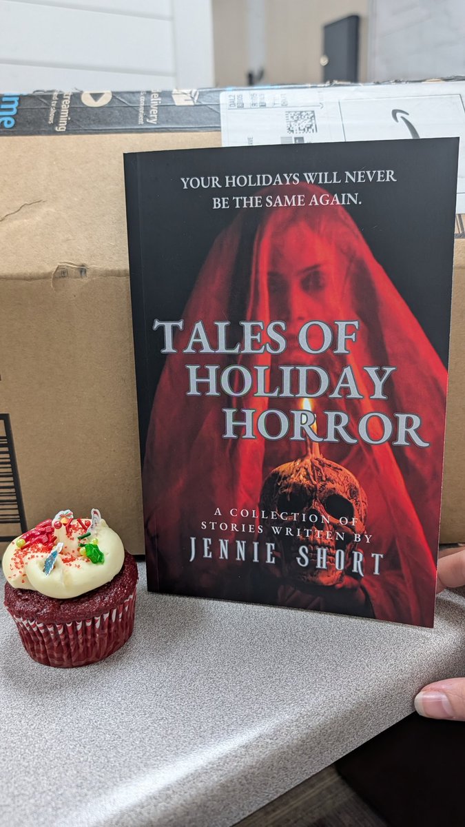JennieShort99's tweet photo. Hot off the presses. Tales of Holiday Horror is here. Available at https://t.co/MPm5xDYSMS #horrorbooks #horrorbookslover #genx #amazonkindle https://t.co/ksOGb7Lf9o