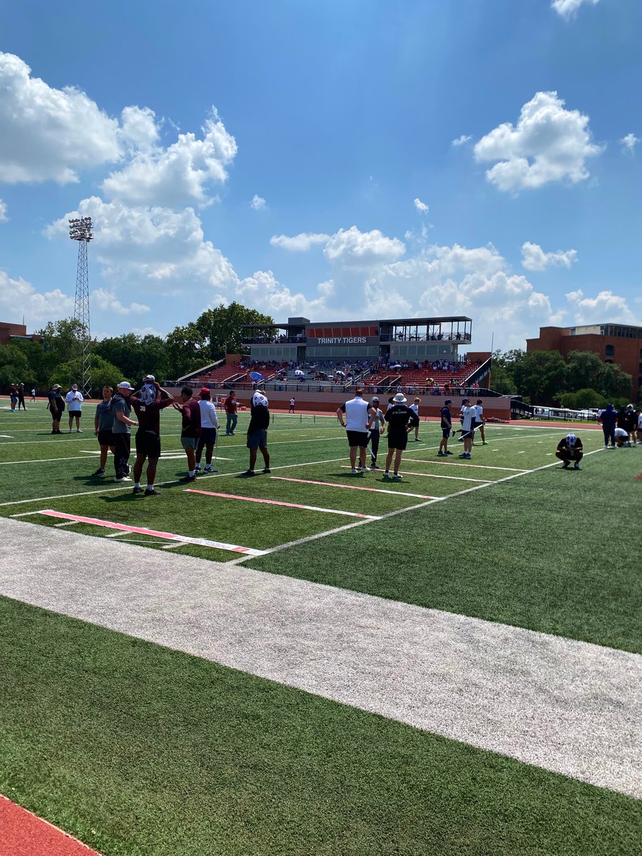 ANSRSFB's tweet photo. Great to be at the Trinity University Camp in San Antonio! 🏈 @TUFootballTX 

Always valuable spending time with coaches, supporting the programs we work with (@HarvardFootball, @CULionsFB) and connecting with those looking for ways to gain an edge. #FBANSRSFASTER #ANSRSEverywhere
