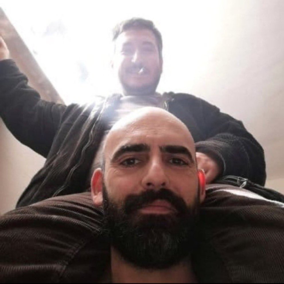berrapoyy's tweet photo. @defolimi anladık en yarrakkçııı sizsiniz https://t.co/LTWbxxtDZk