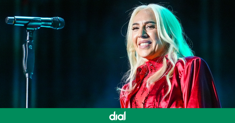 Cadena_Dial's tweet photo. La estricta preparación de Mónica Naranjo antes de una actuación: la cantante nos desvela el truco que oculta para poder rendir en sus conciertos

➡️ Descúbrelo en nuestra web https://t.co/pr1L4akmnk