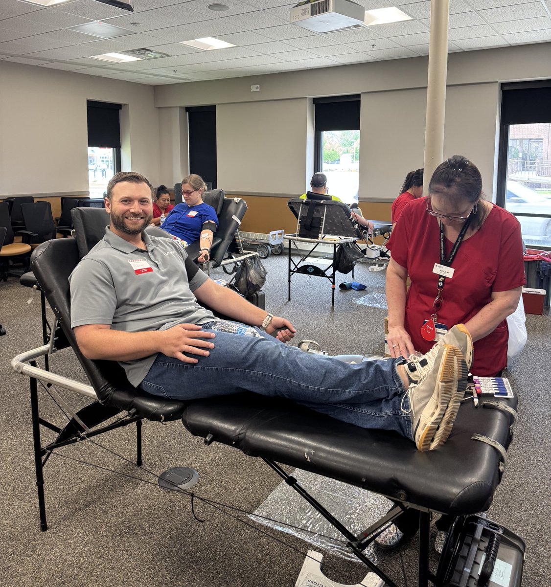 LaforceInc's tweet photo. Making a difference, one donation at a time ❤️.

As part of our LaForce Safe and Well program, we were honored to host an American Red Cross blood drive. Thank you to the @RedCross for all that they do, and to all our employees who stepped up to donate. https://t.co/HjtgItHh3F