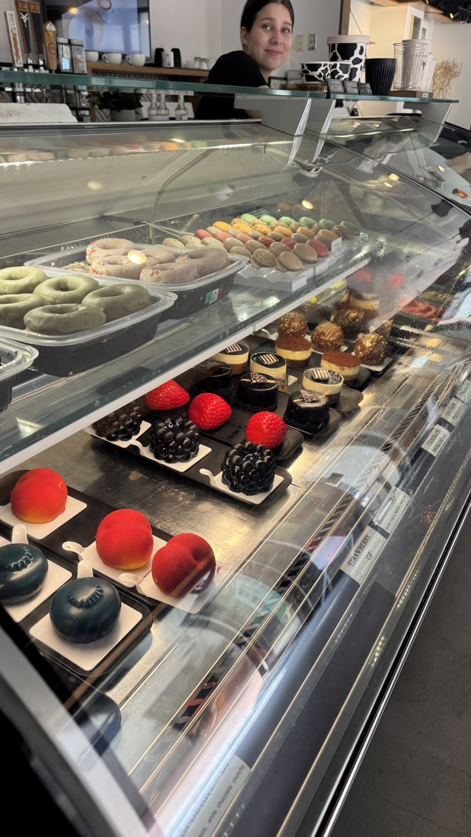 armanbm's tweet photo. @ElixirEspresso La Jolla Best pastry and coffee so far around there. https://t.co/nyTF2ZdeJU