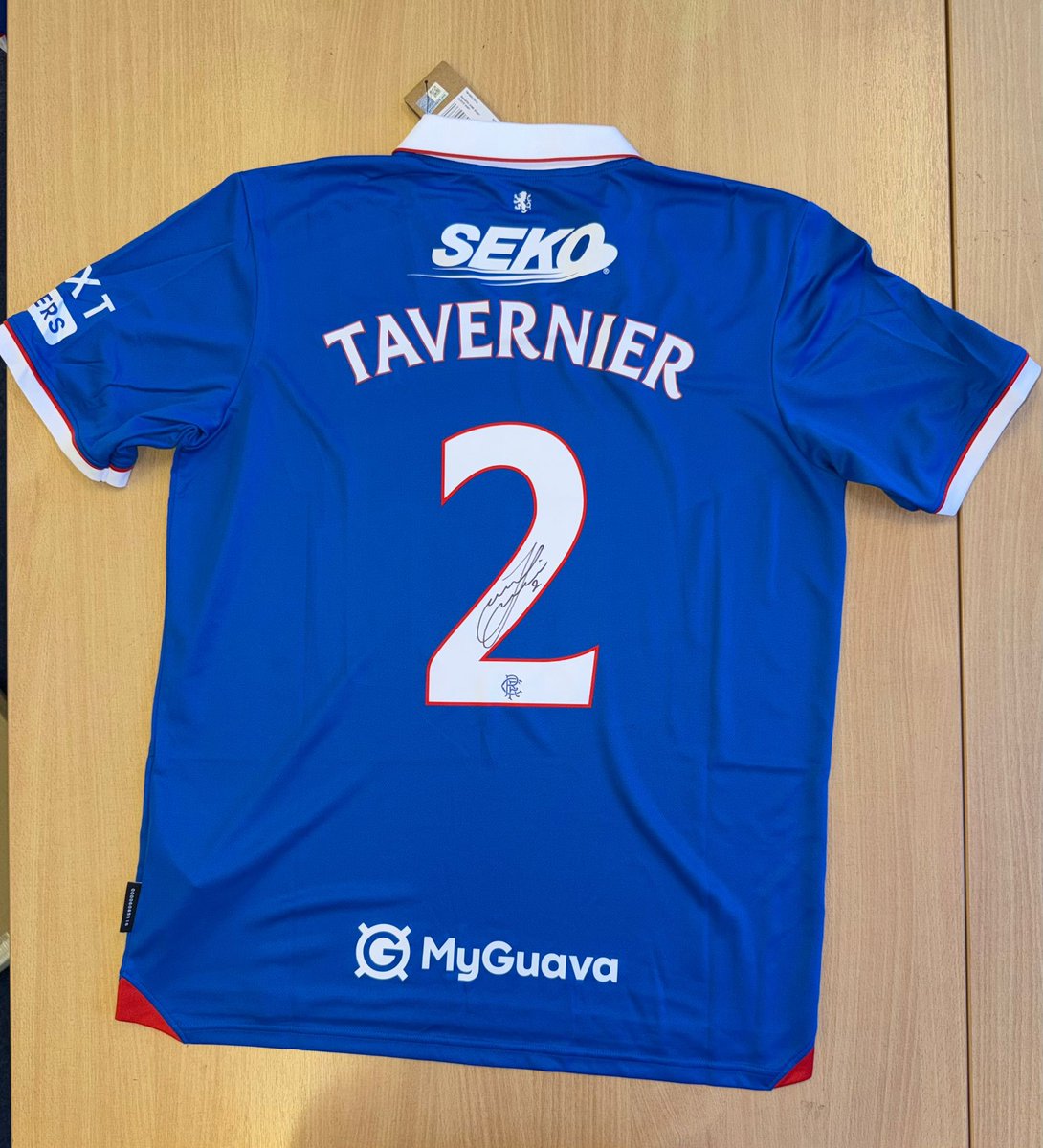 MemorabiliaBlue's tweet photo. Tav 55, 21/22 EL shirt and 25/26 home shirt
✍️ on number
£150 each 💰
DM if interested 🤝 https://t.co/4SoZc4hFai