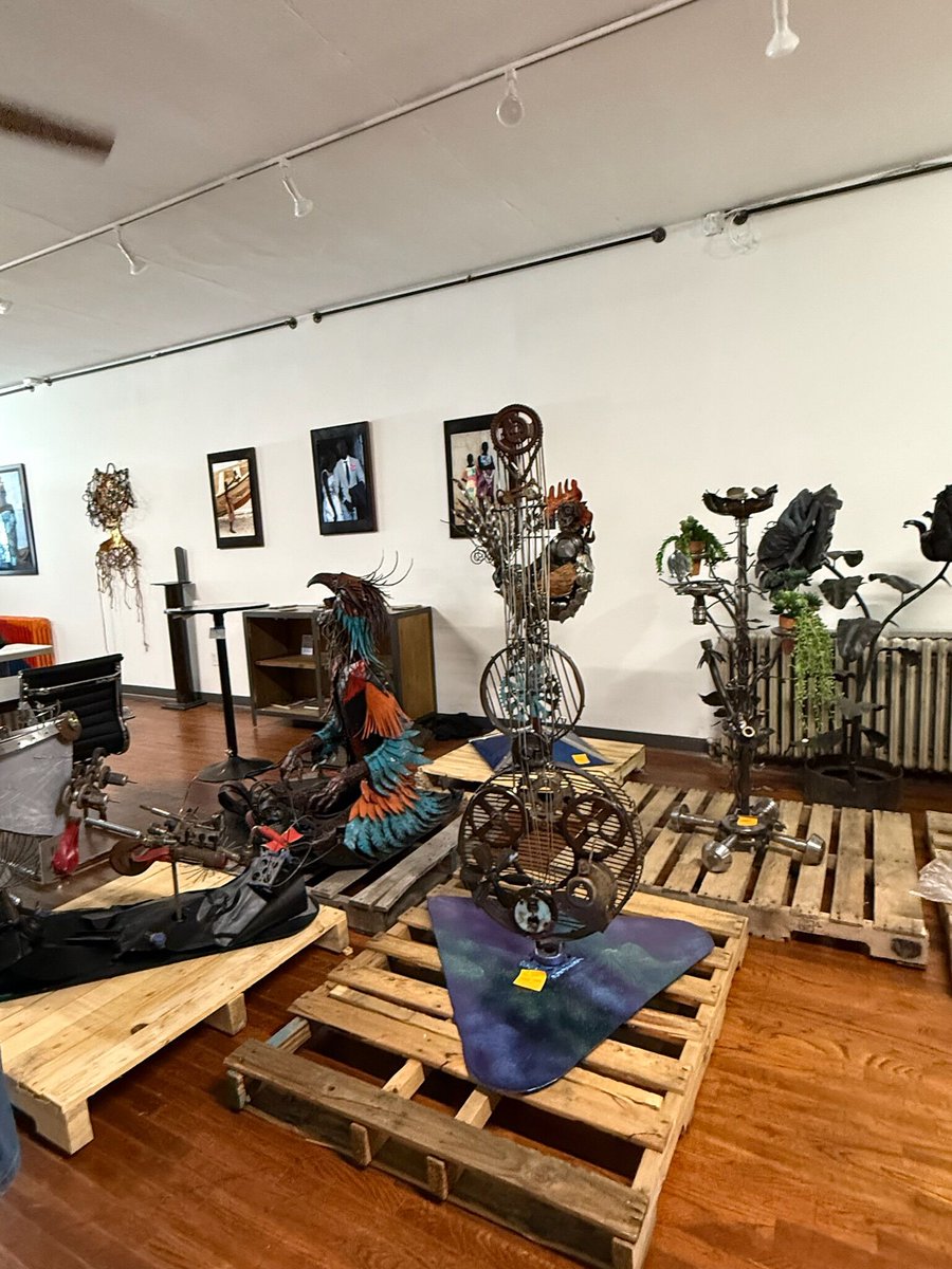 ScrapFestArt's tweet photo. (Part 4) Artist Drop-Off Day photos! 
Check out our Facebook page to see the entire photo album from Drop-Off day: https://t.co/HlCuQGJDAg

See you all at the festival
Fri, July 10th, 5-9pm
Sat, July 11th, 11-7pm

https://t.co/OIcIlpFhlw

#scrapfest16 #scrapfest #oldtownlansing https://t.co/QXWSZjSilU