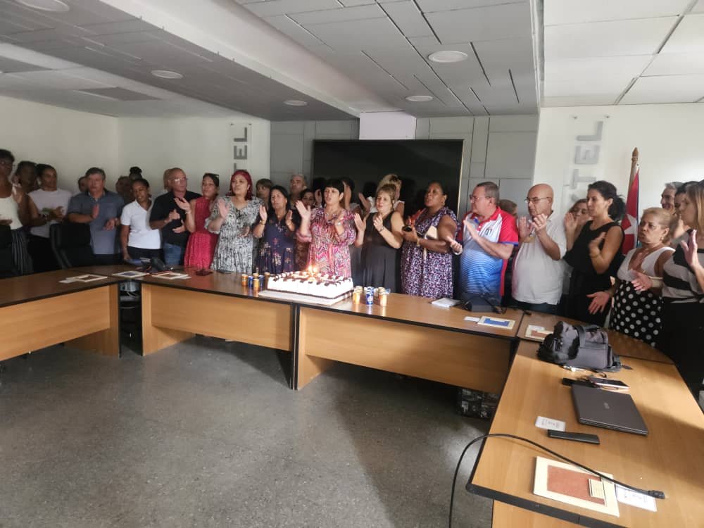 CCopextel's tweet photo. Hoy es un día de celebración. 
Raúl está cumpliendo 95 años hoy.
#Copextel celebró en un matutino especial para nuestro General de ejércitos. 
Bajo el lema "Raúl es Raúl" recordamos sus orígenes, logros, y el legado que ha construido para los revolucionarios.
Felicidades Raúl! https://t.co/wWfpM2gEaZ