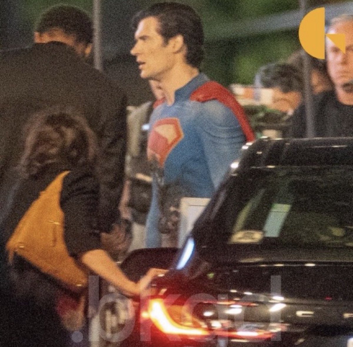 mateo00785604's tweet photo. Más SUPERMAN PELO LARGO junto a JAMES GUNN https://t.co/z839WoMcve