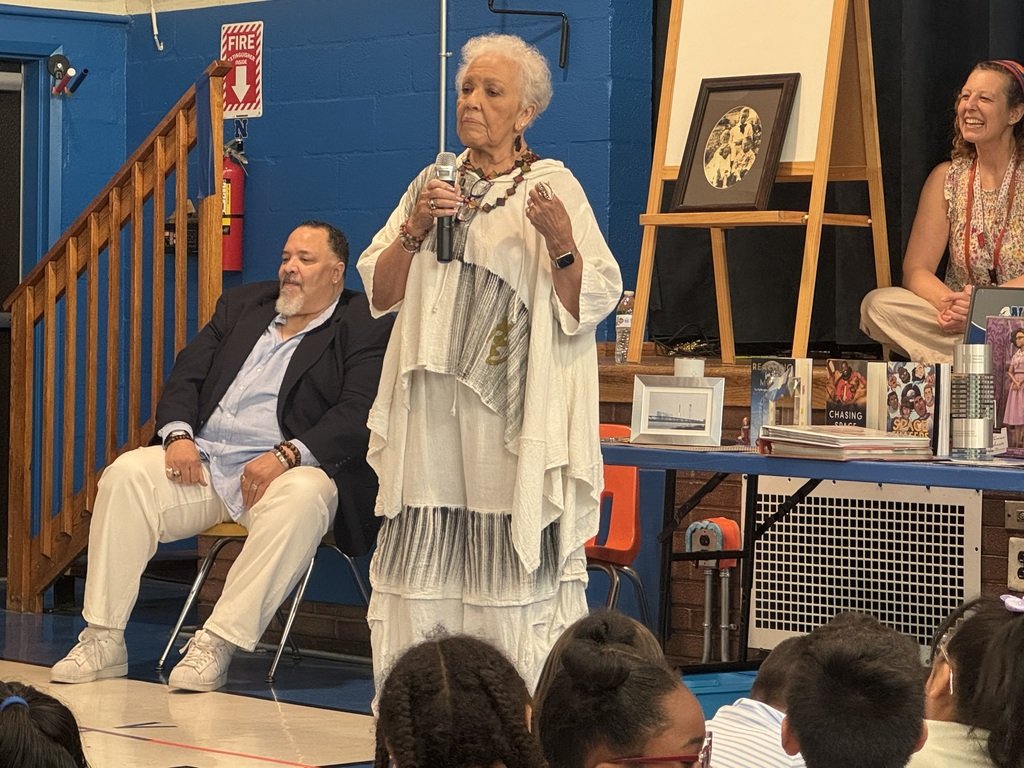 ColeManorES's tweet photo. Joylette Hylick, Katherine Johnson's daughter, came to Cole Manor with her son who is a retired teacher to meet our students. She was very touched and inspired by the letters that our 3rd graders wrote during their Wit and Wisdom module about space. It was great to have her! https://t.co/ErtcII99ww