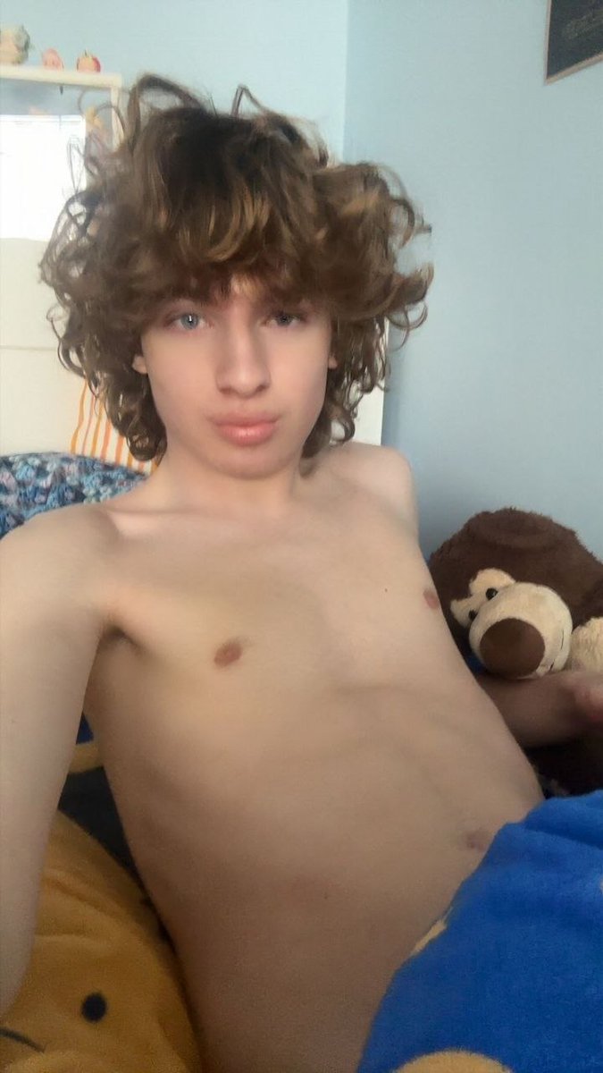 jacktwinkiee's tweet photo. first thing in the morning, this is what you see, wyd? 🤔🤔 https://t.co/DDcjTUKBEU