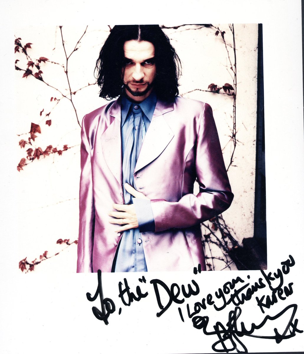 ultrantoine's tweet photo. just realized this outfit is so lestat coded https://t.co/DEdk629J6D
