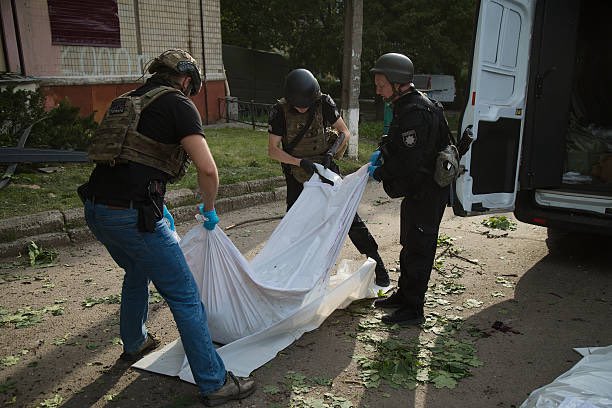 PierreCrom's tweet photo. Three civilians were killed and four others were injured when a Russian FAB-250 M62 aircraft bomb struck a residential area on June 3, 2026 in Kramatorsk, #Ukraine. #RussiaWar #Russia 
Photos @PierreCrom @GettyImages 

https://t.co/RCuEZNO85P https://t.co/22yCOtqen0