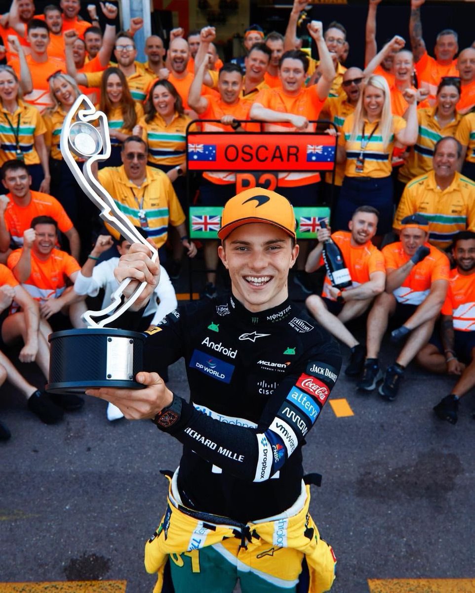 cultpiastri's tweet photo. oh oscar in monaco 24 if only people respected you. https://t.co/NTXlna6XA4