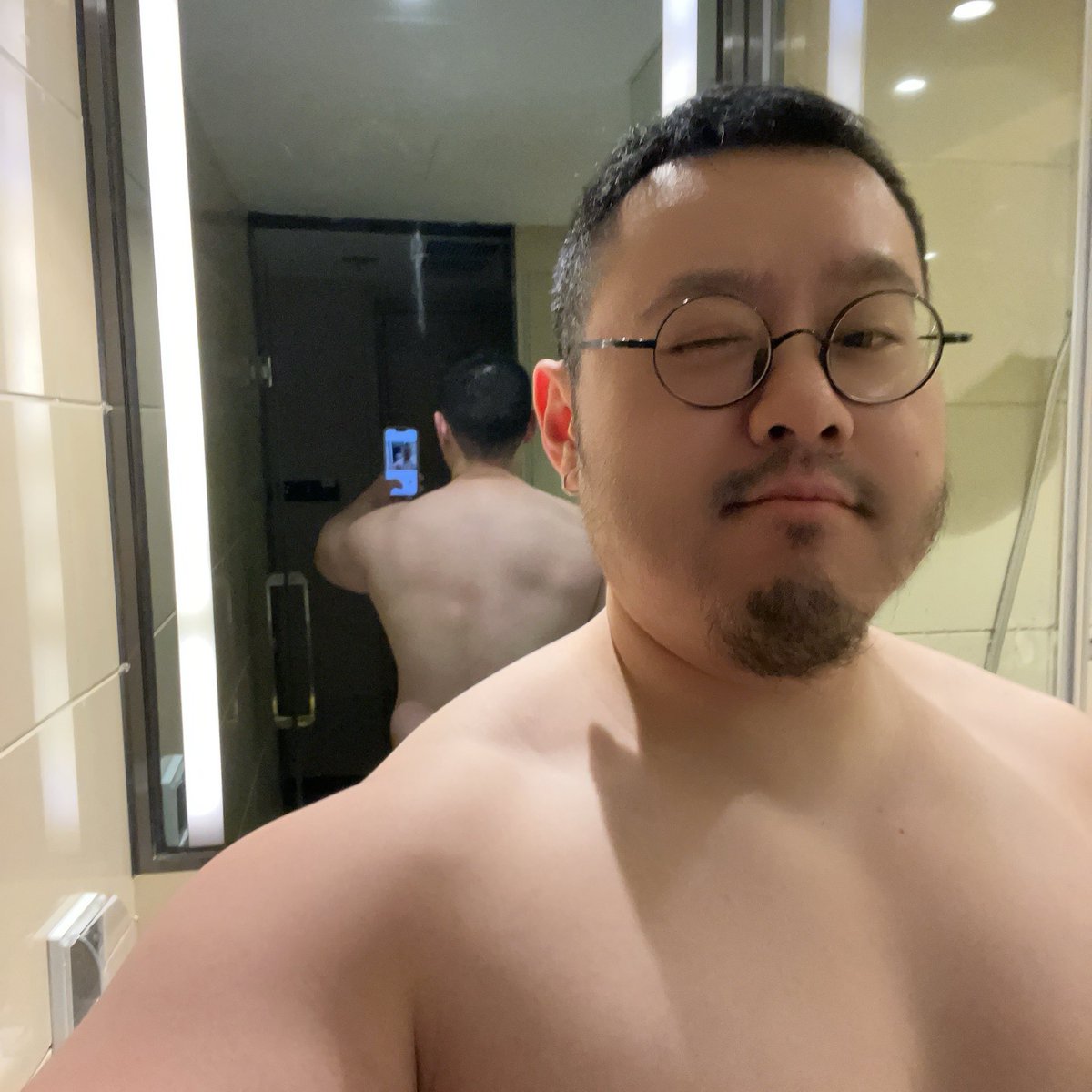 BobbyAxion's tweet photo. 有一点仓鼠化 https://t.co/Ff8xXWSA9n