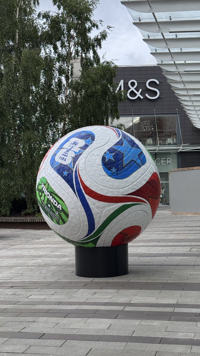 djsteeley's tweet photo. Marks &amp; Spencer are ready ⚽️ 
#TheFort #Glasgow https://t.co/yVjFuiDMrk