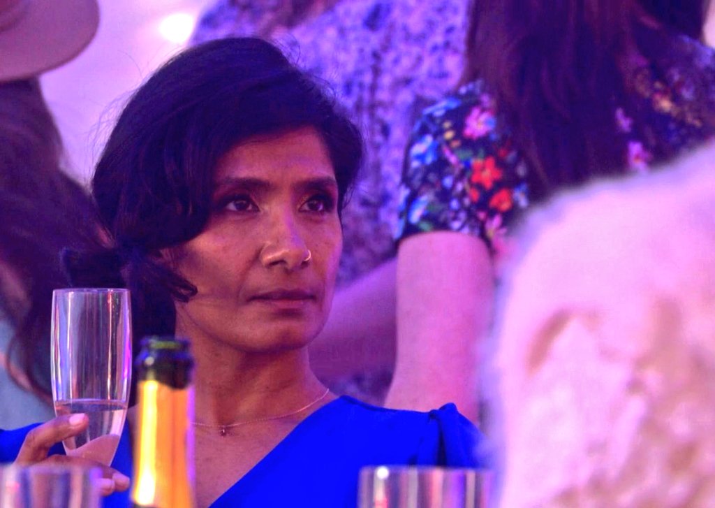 rosarocha14's tweet photo. 😂Prya despertando gatilhos na Suki 😂 Niche ok , mais Eve que porra foi essa 💬 Amo minha Suki #Sukeve 🫶🏽 #EastEnders 👏🏽💋🇧🇷 https://t.co/XdVroE1w4e