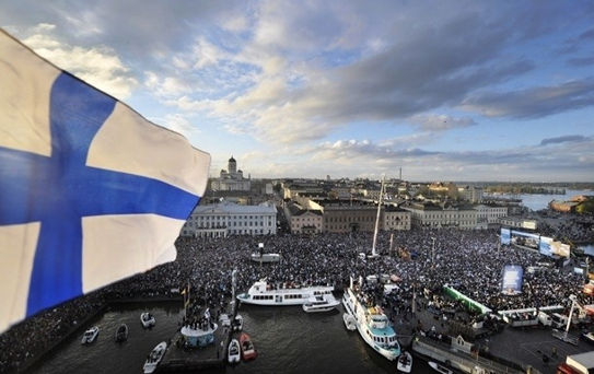KShevchenkoReal's tweet photo. ⚡🇫🇮 Finland just seized nearly €4M in Russian state cash. The Finnish enforcement agency has frozen funds from an old EU-Russia border program that Russia paid into before the invasion. The cash is now held for 🇺🇦 state energy giant #Naftogaz as compensation for assets Russia stole in Crimea in 2014. Since 2024 Finland has already confiscated over €40M of #RussianAsset, acc. to @yleuutiset. This latest move enforces a 2023 Hague arbitration ruling ordering Russia to pay billions to Naftogaz - and shows Western countries quietly turning court decisions into real money for Ukraine. Small step by step, frozen 🇷🇺money is being redirected to repair the damage Russia caused. A slow but growing precedent. #MakeRussiaPay