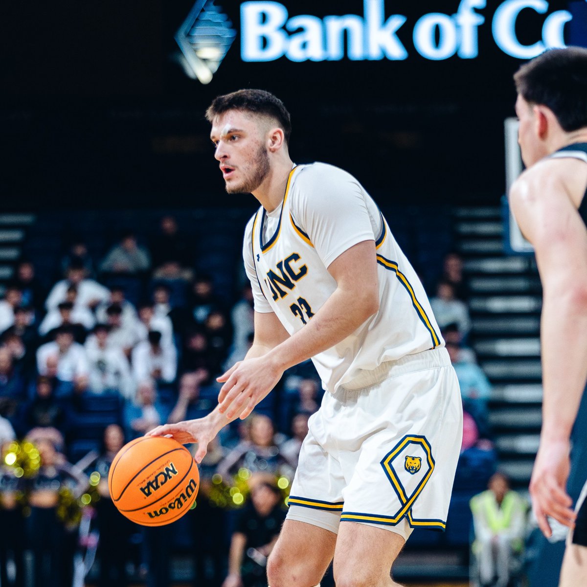 UNC_BearsMBB's tweet photo. Happy Birthday to our guy Egan! 🥳 https://t.co/mEnCMojZLv