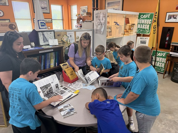superGSD's tweet photo. Parsons 2nd graders learn about our wonderful city of Gibraltar! https://t.co/60Qy7zzemJ