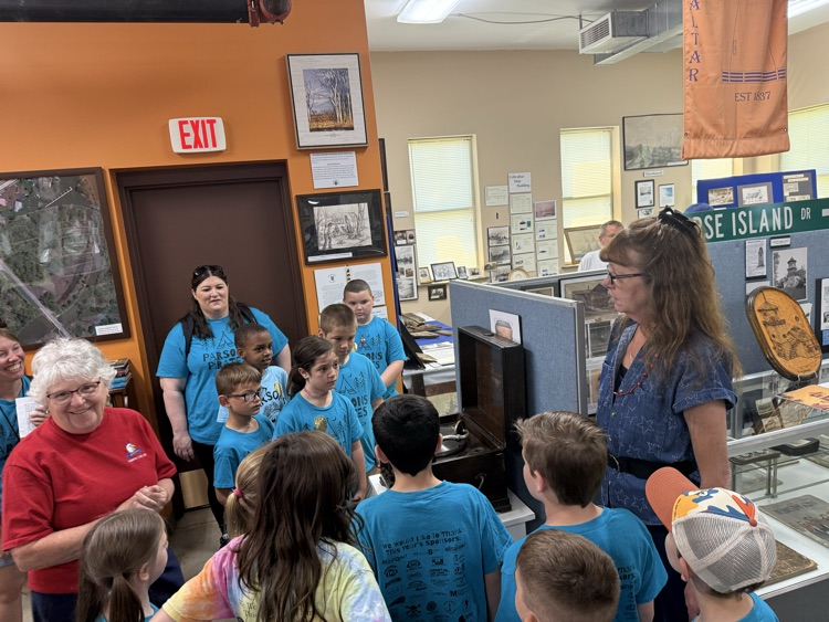 superGSD's tweet photo. Parsons 2nd graders learn about our wonderful city of Gibraltar! https://t.co/60Qy7zzemJ