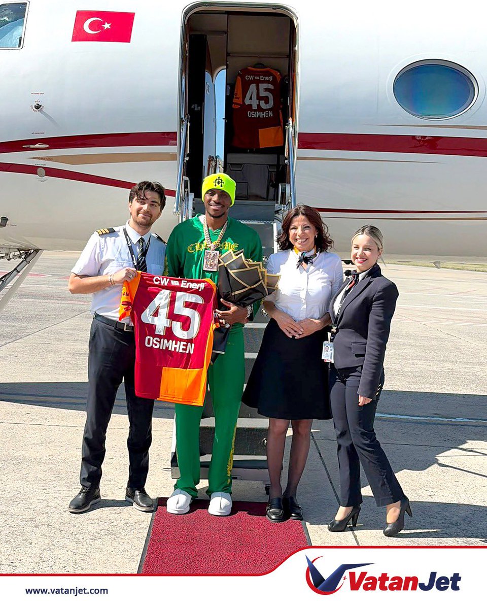 VatanJet's tweet photo. Galatasaray’ın yıldız futbolcularından Victor Osimhen’i VatanJet’te ağırlamaktan büyük memnuniyet duyduk.

Galatasaray Spor Kulübü’ne ve Sn. Victor Osimhen’e VatanJet’i tercih ettikleri için teşekkür ediyor, yeni sezonda başarılar diliyoruz. https://t.co/7BdN4iTl7M