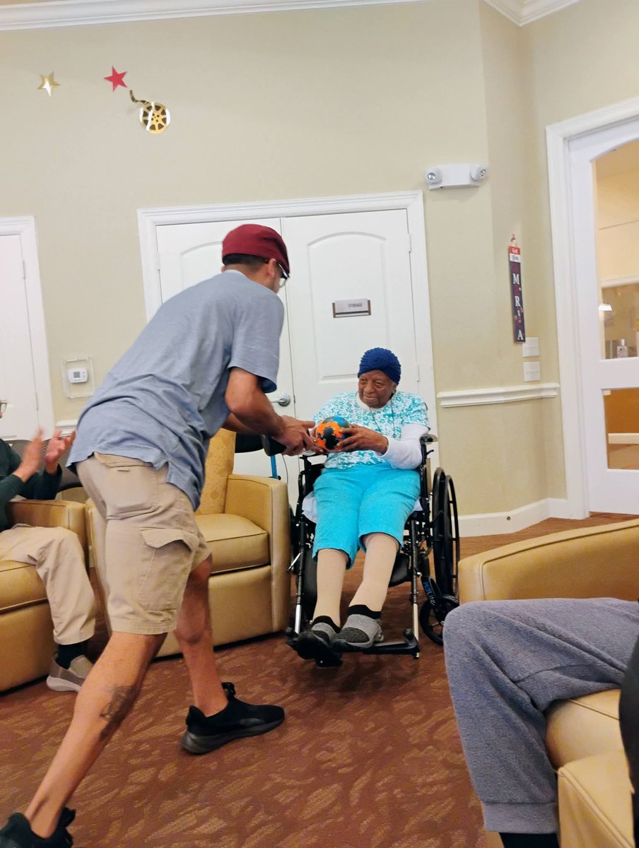 ReelYouCoaching's tweet photo. More Laugh Therapy Workshop fun from Ella Springs Senior Living Facility 🎉

Nothing beats good energy, real laughter, and people coming together to enjoy the moment. https://t.co/y188GkuWlY