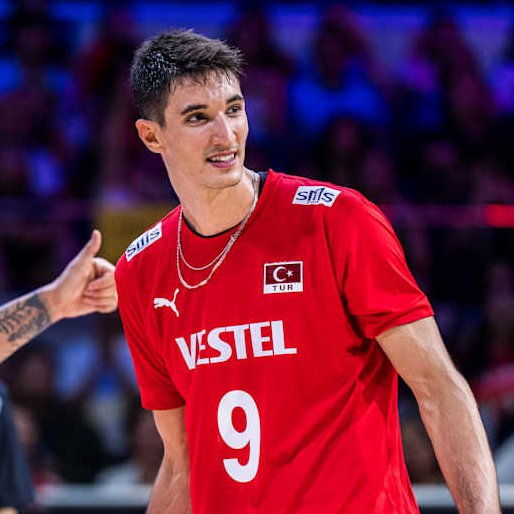 Temmzvolley's tweet photo. 🤯Galatasaray'ın gelecek sezon potensiyel köşe üçlüsü

🇹🇷Efe Mandıracı
🇫🇷Jean Patry
🇨🇦Stephen Maar https://t.co/2U7mpSZQA1